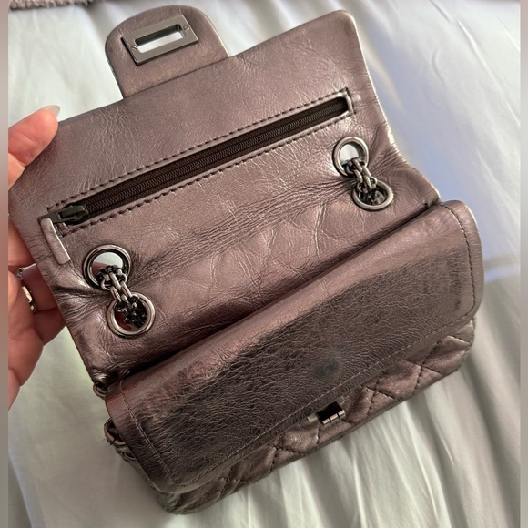 Chanel AUTHENTIC Pewter 2.55 Reissue Mini 224 Double Flap Bag Ruthenium Hardware - Picture 5 of 11